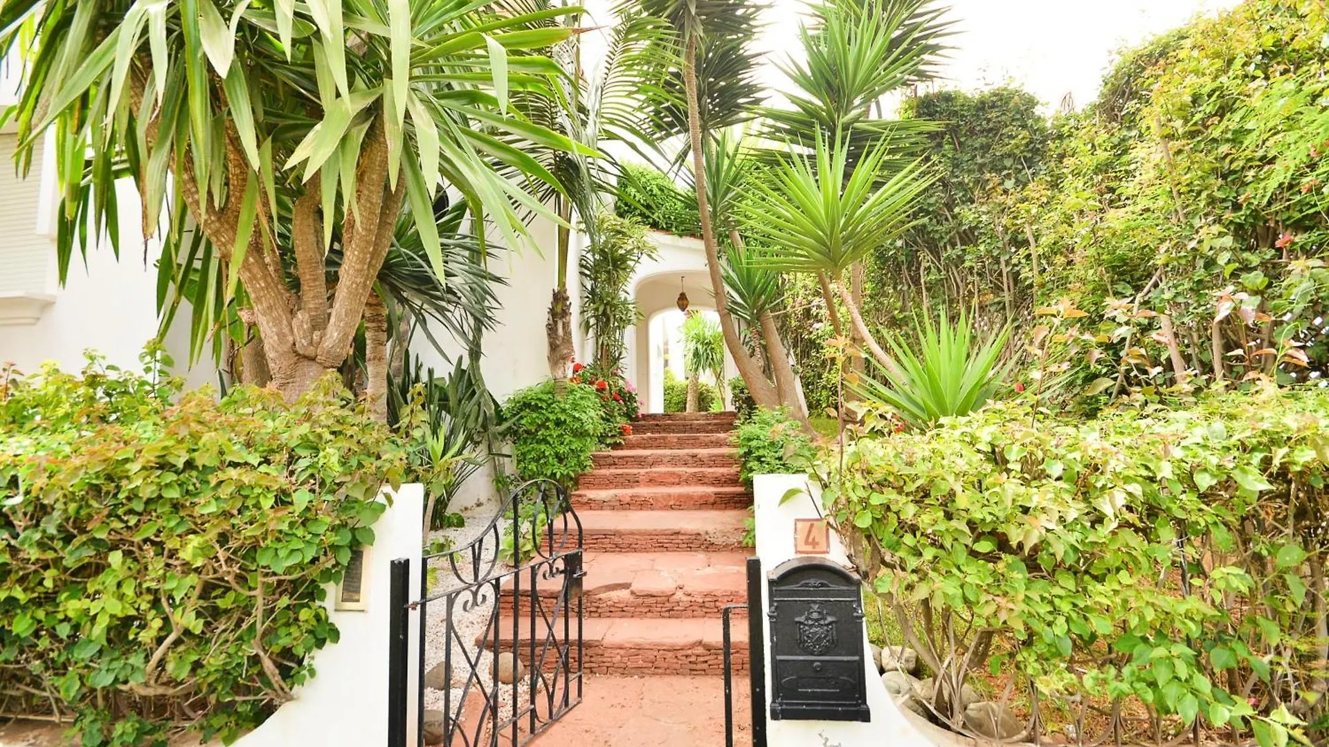 Sunny Villa Oceanside 4Br Casablanca Morocco
