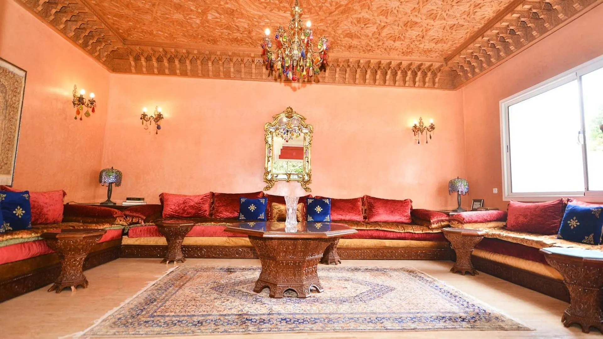 Sunny Villa Oceanside 4Br Casablanca