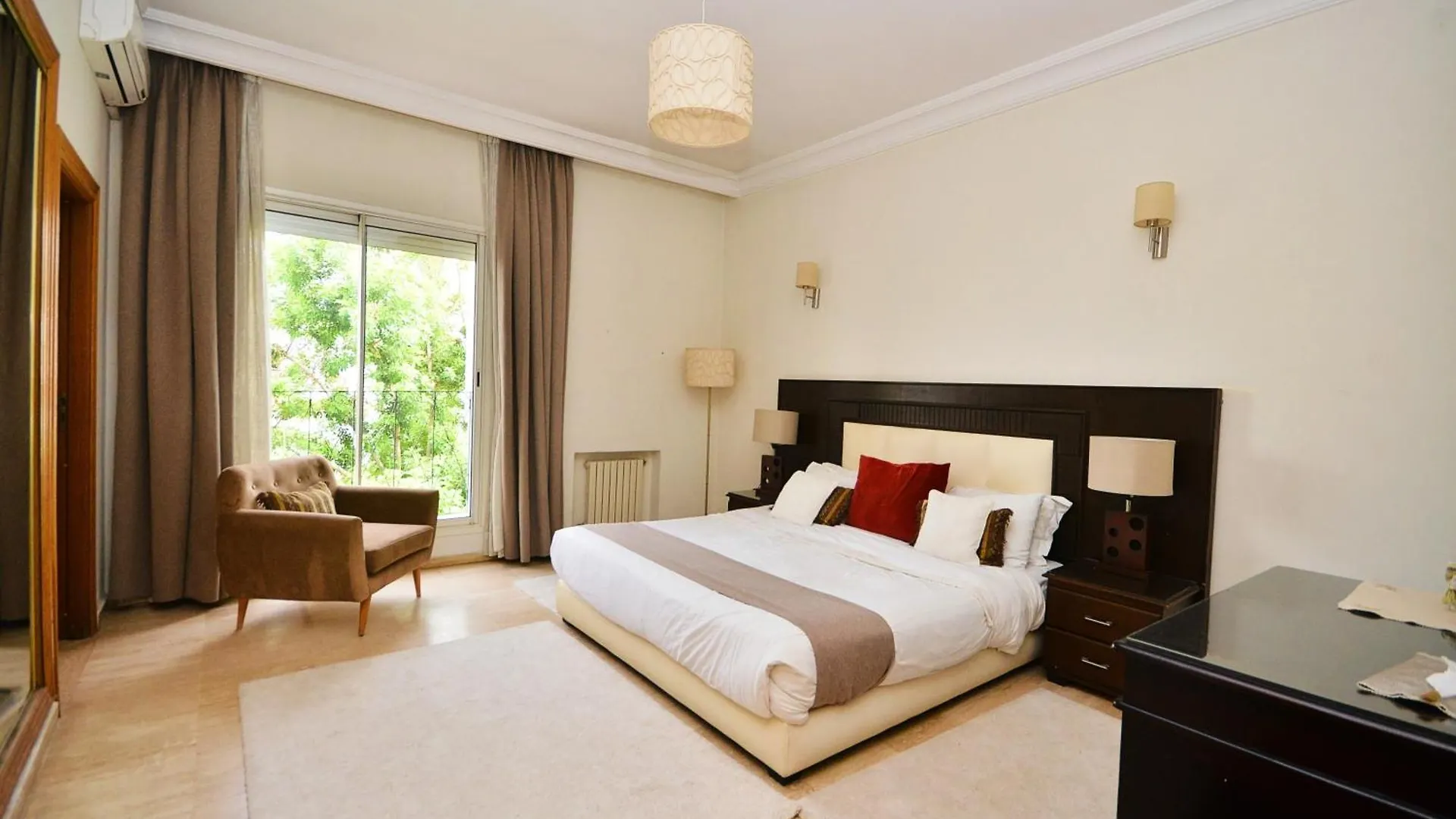 Sunny Villa Oceanside 4Br Casablanca